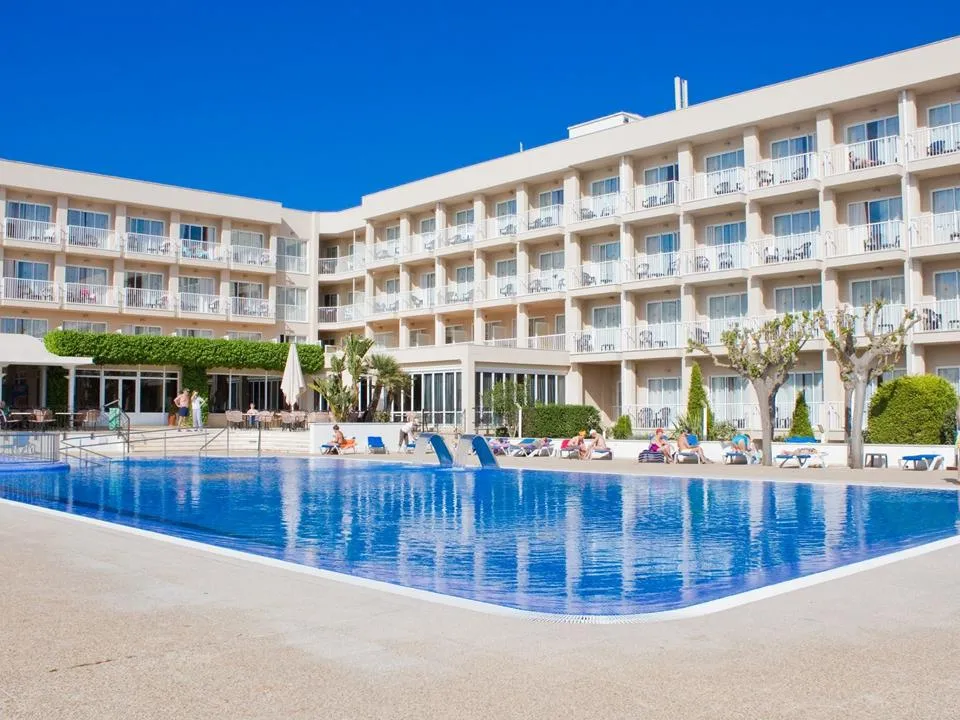 Minura Sur Menorca Hotel Suites & Waterpark