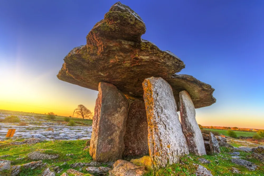 “De Tombe” in de Burren, Ierland.