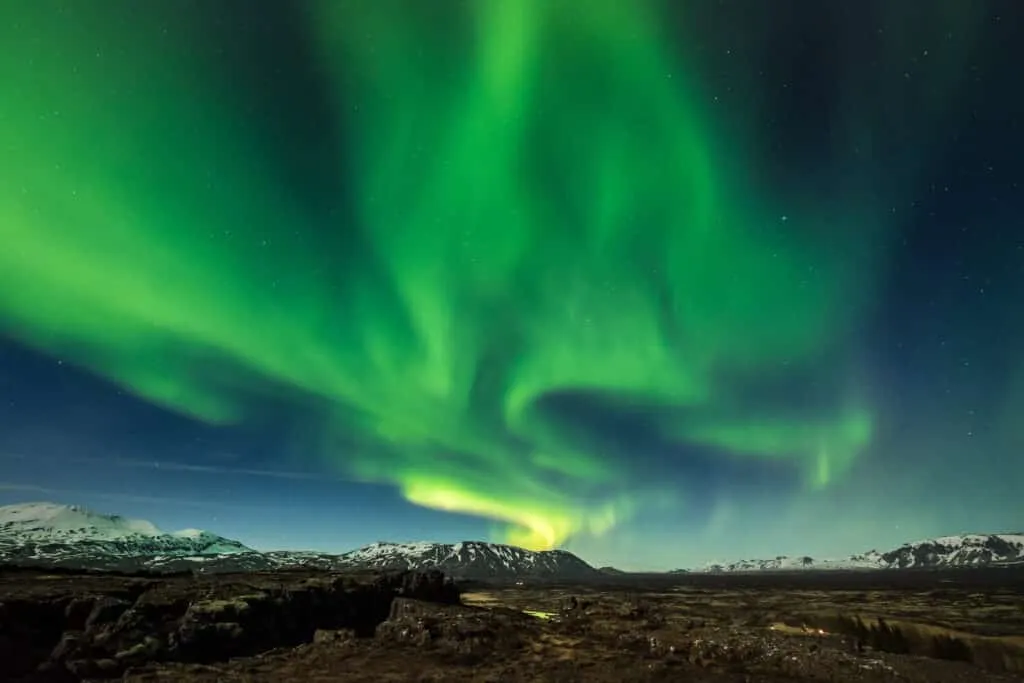 Aurora Borealis, ook wel Noorderlicht, boven Þingvellir National Park, IJsland
